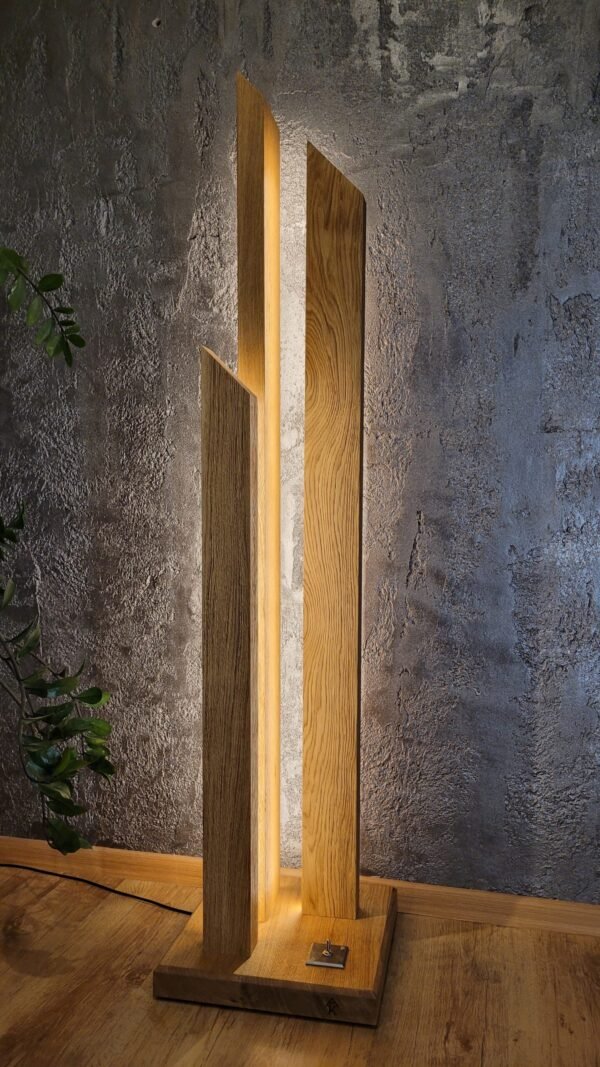 Lampa Dębowa unikalny autorski projekt.