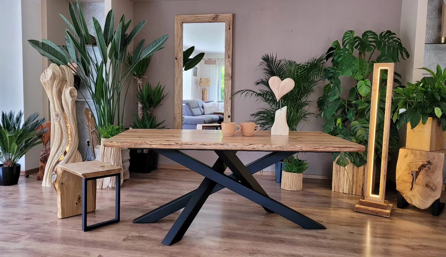 Wyjątkowy Design. Stół z litego Dębu na nogach Metalowych typu pająk.