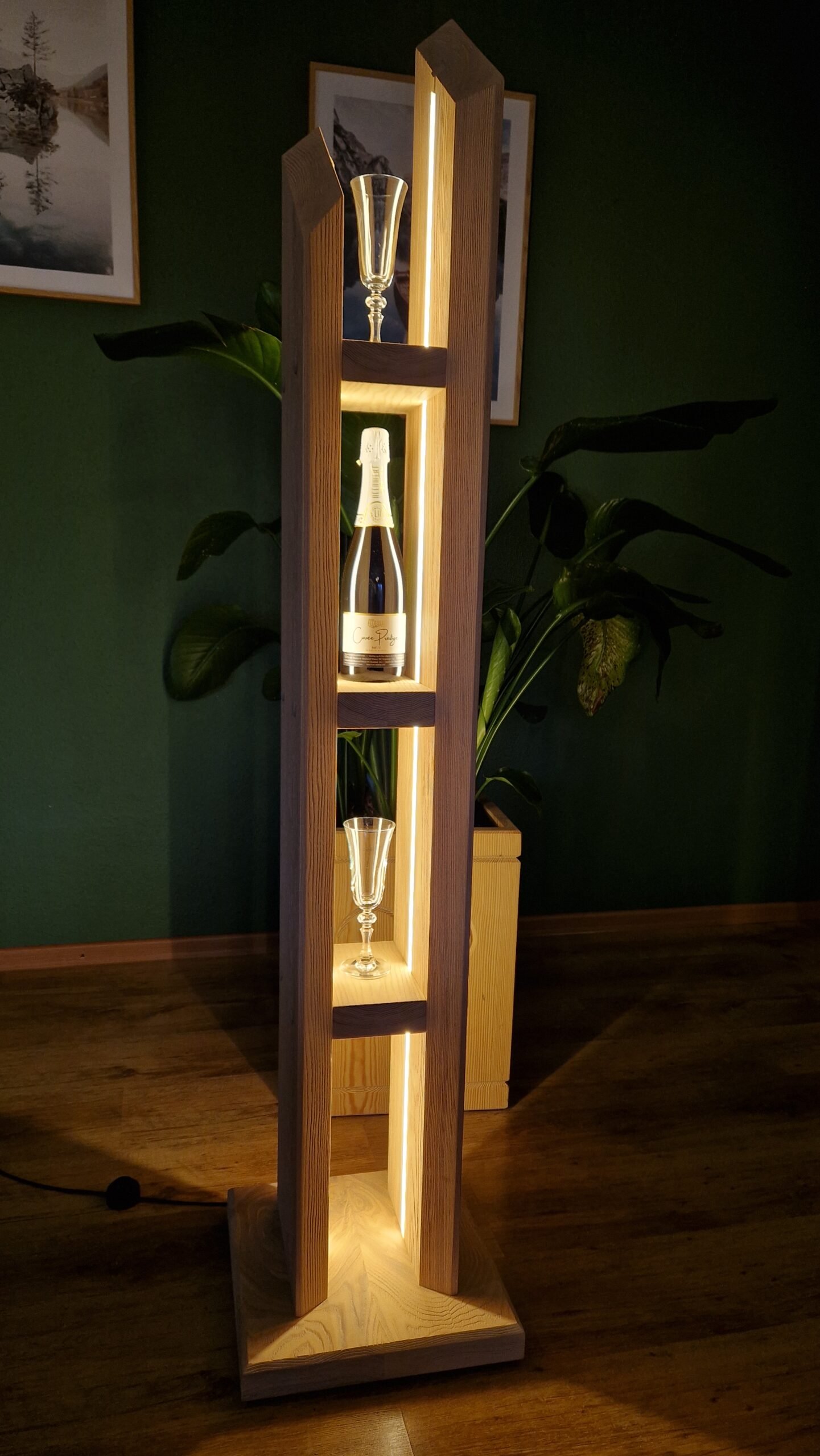 Stojak ekspozycyjny z podświetleniem LED - obrazek 2