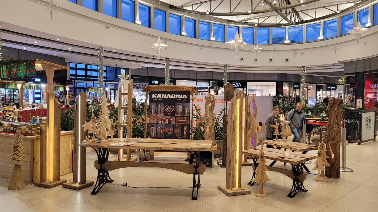 Jarmark świąteczny z rękodziełem